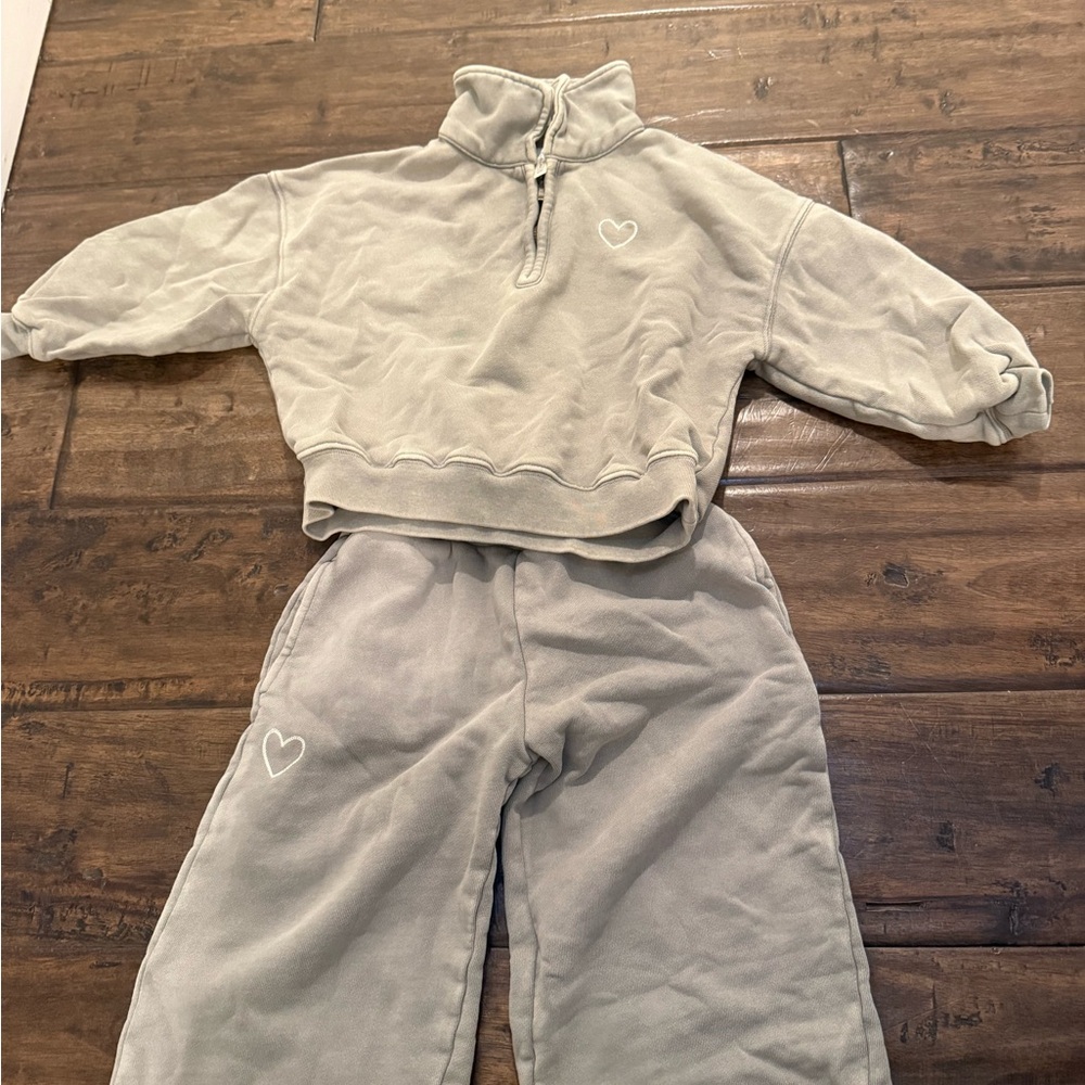 Rylee Cru wide leg sweatsuit available in sizes 2-3T and 4-5T